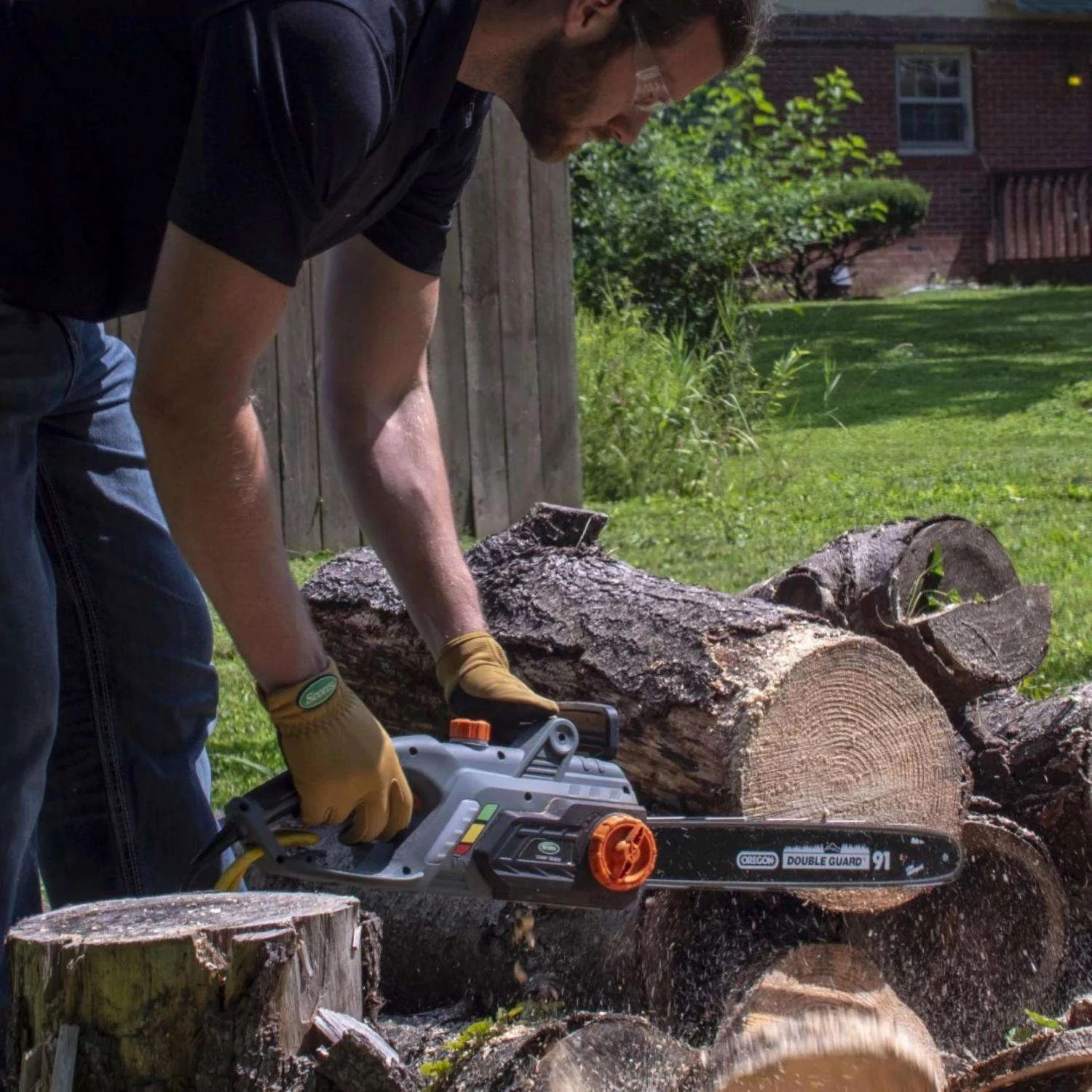 Scotts 16 In. 120 V Electric Chainsaw 4 Scotts 16 In. 120 V Electric Chainsaw - Image 4